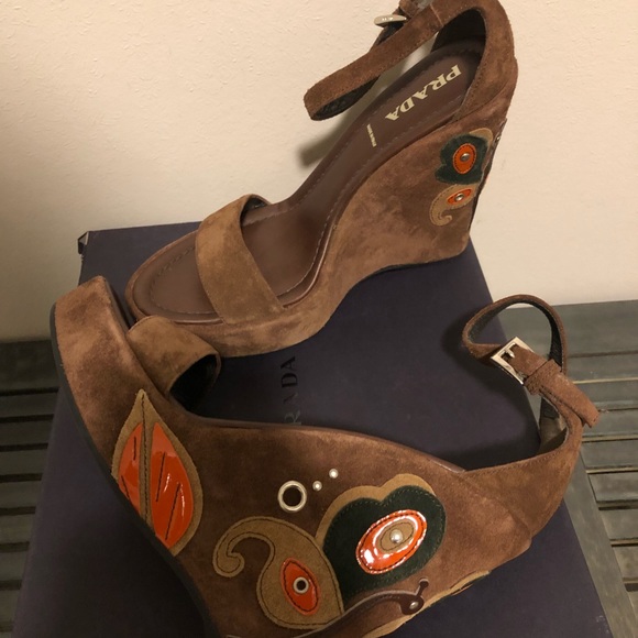 Prada Shoe - Picture 3 of 6